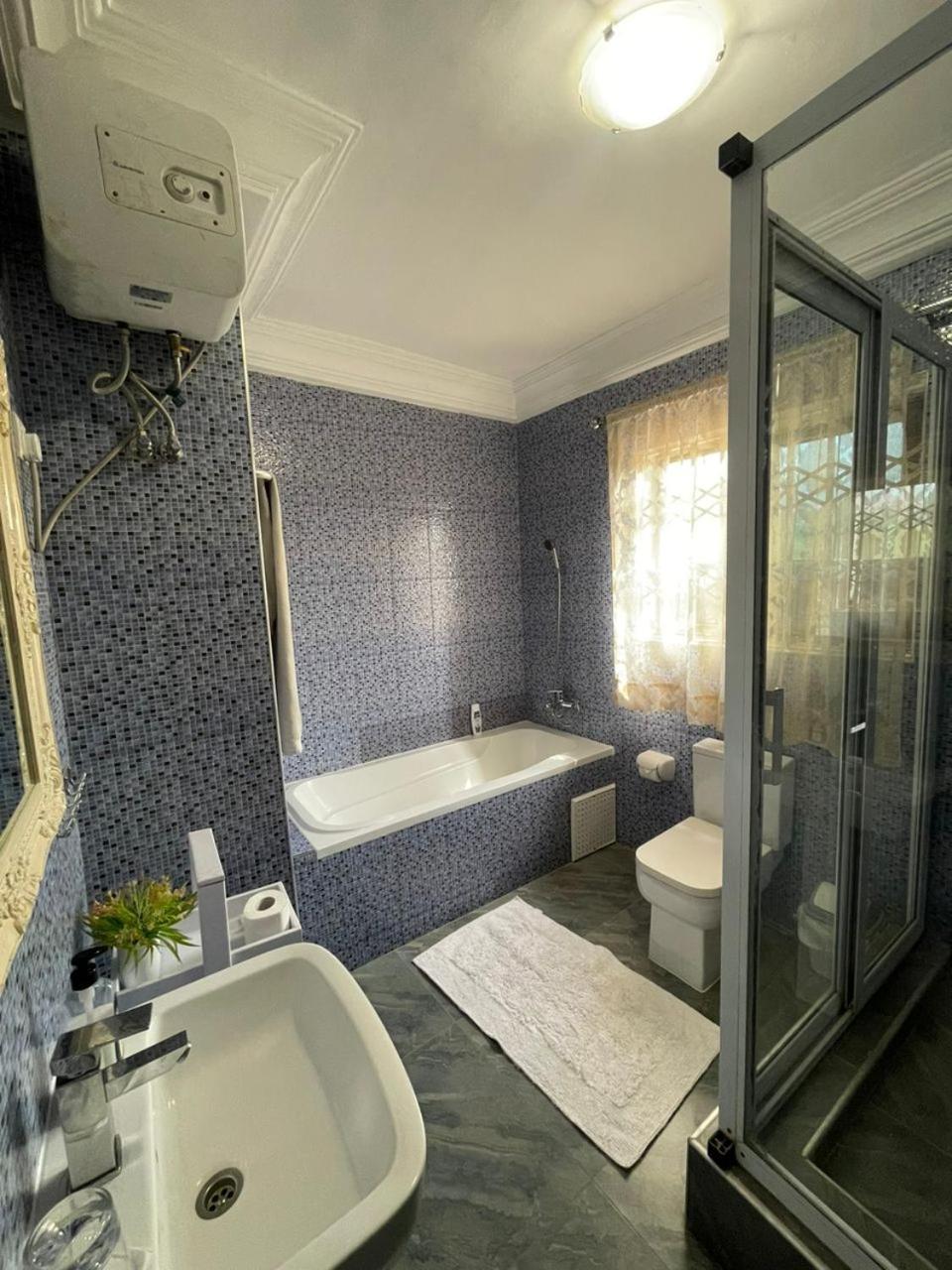 Perriman Hotel Kokrobite 外观 照片