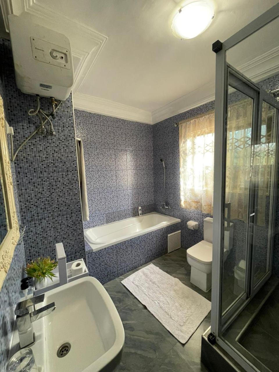 Perriman Hotel Kokrobite 外观 照片